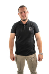 LE POLO NOIR BRODÉ BOI SE RIE