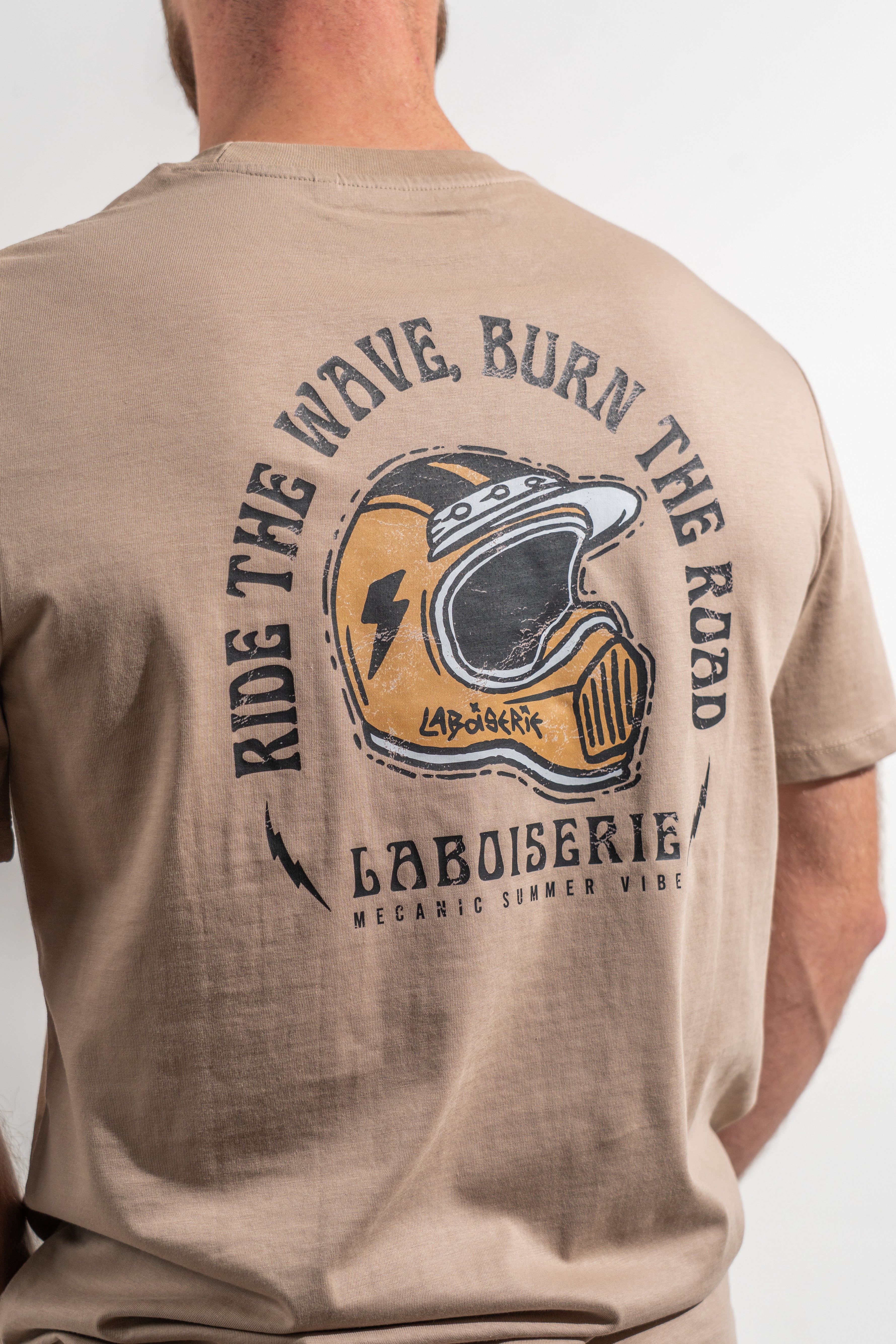 LE T-SHIRT BEIGE FONCÉ LABOISERIE MECANIC
