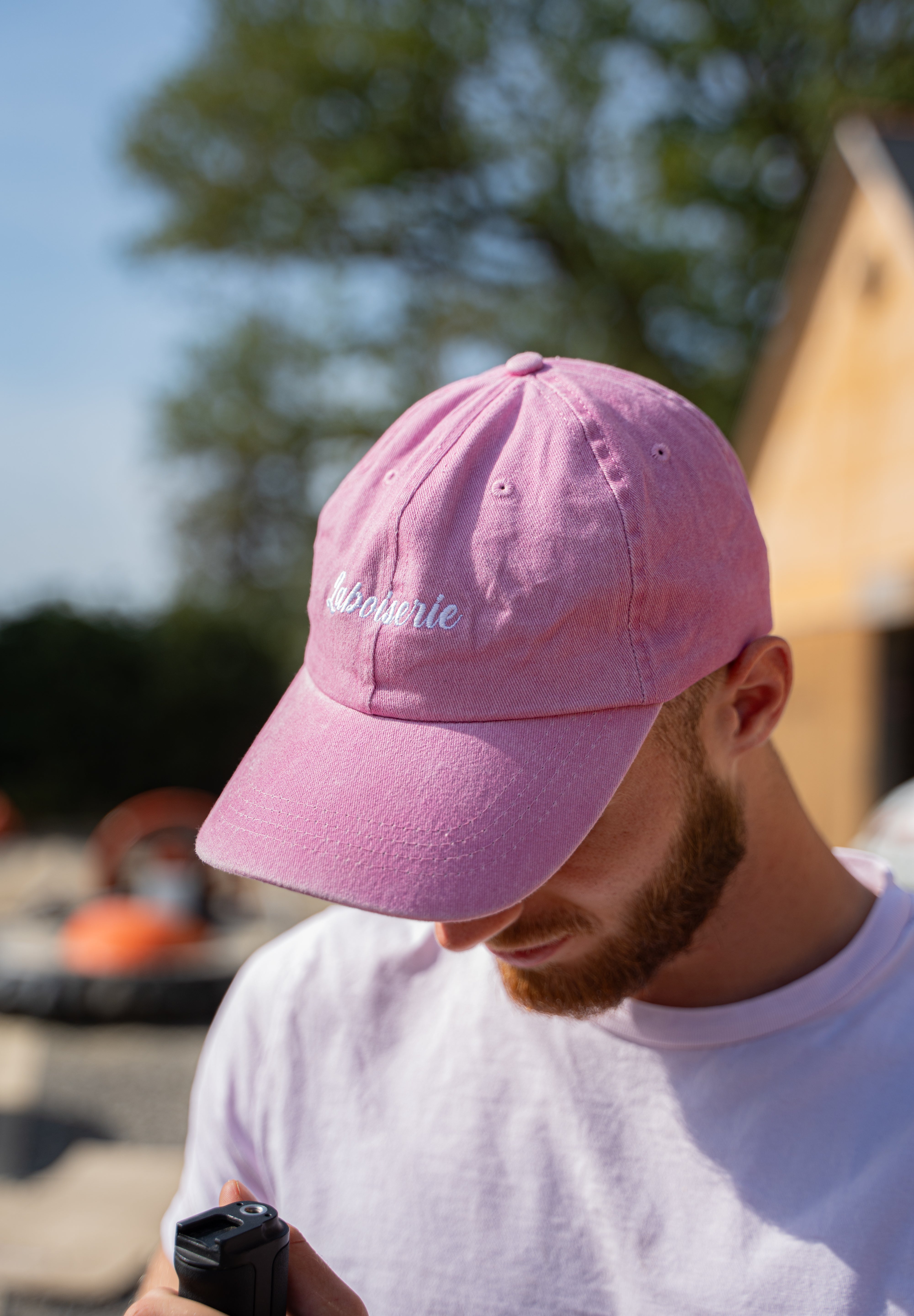 LA CASQUETTE BOISERIE ROSE