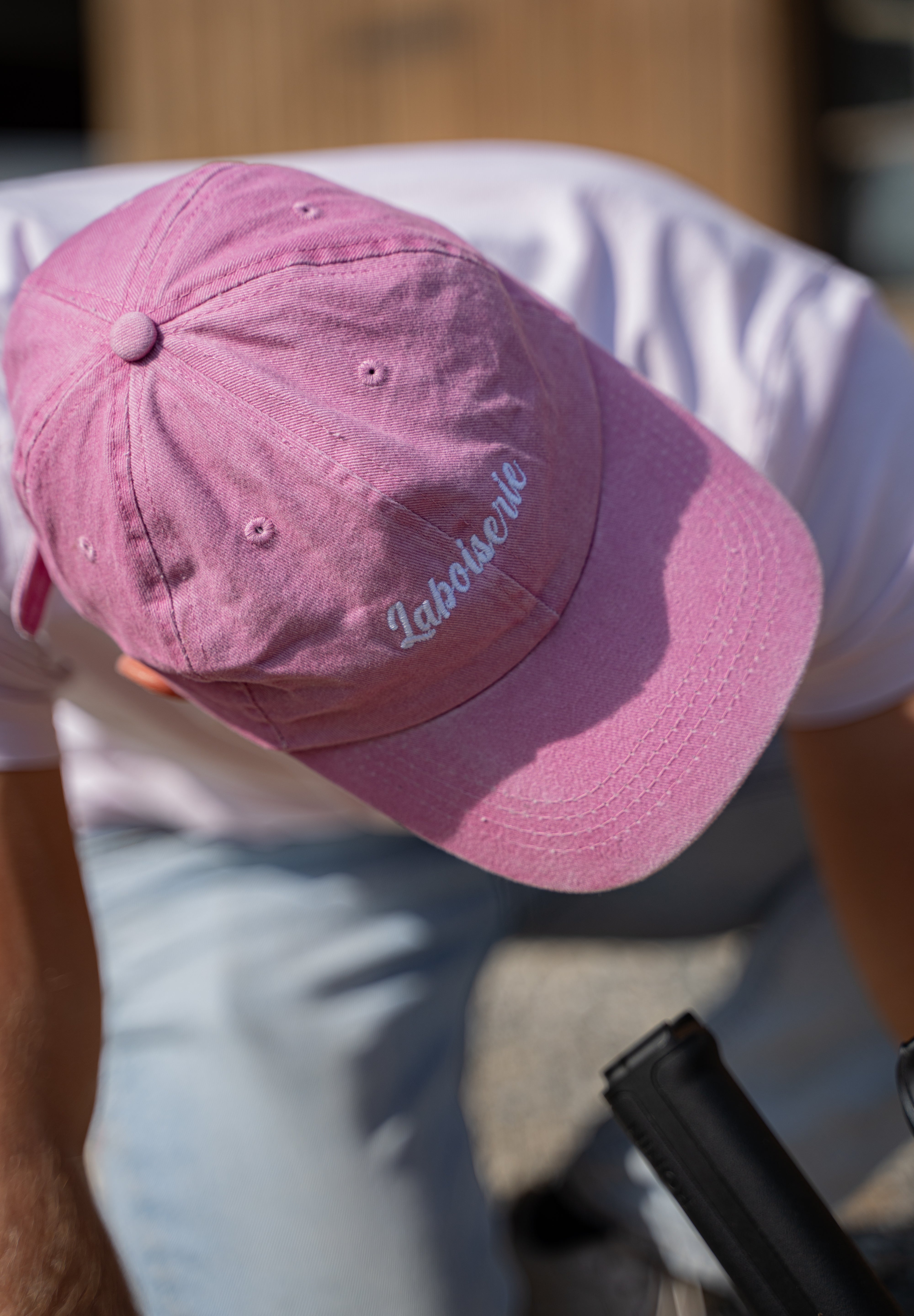 LA CASQUETTE BOISERIE ROSE