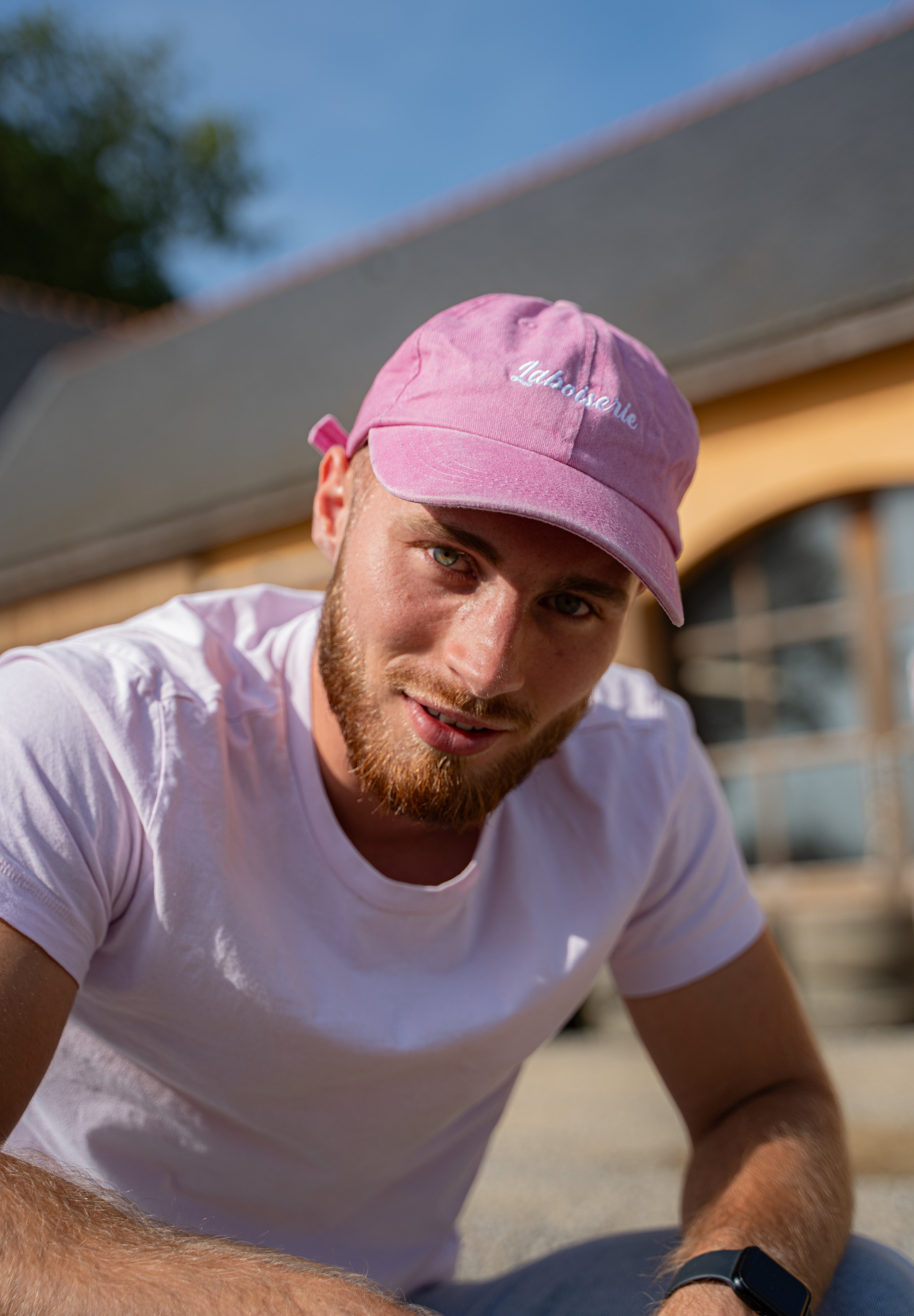 LA CASQUETTE BOISERIE ROSE